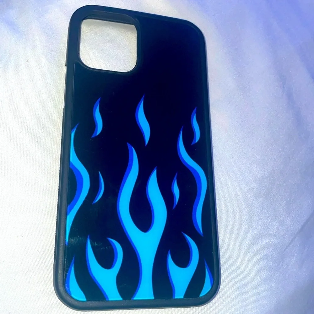 🧜🏼‍♀️2 for $20💫 iPhone 12 Blue Flames Case💙🔥 like new
